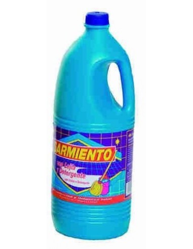 Lejía con detergente